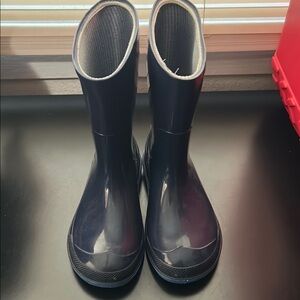 Stylish Navy Rain Boots